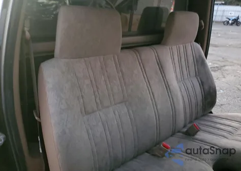 2001 Toyota Tacoma z USA, uszkodzony, nr VIN 5TENL42N71Z730700